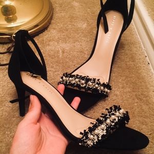 Kelly and katie sandal